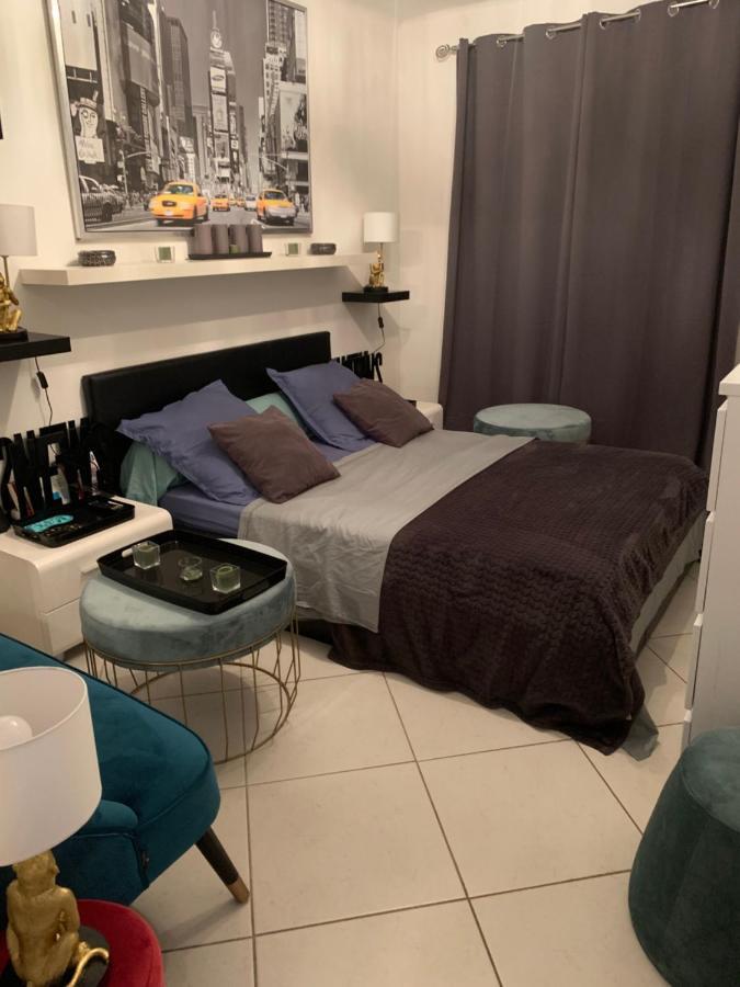 Chambre Dans Guest House Borrigo Menton Luaran gambar